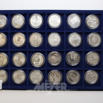38 Gedenkmünzen a 10 EURO