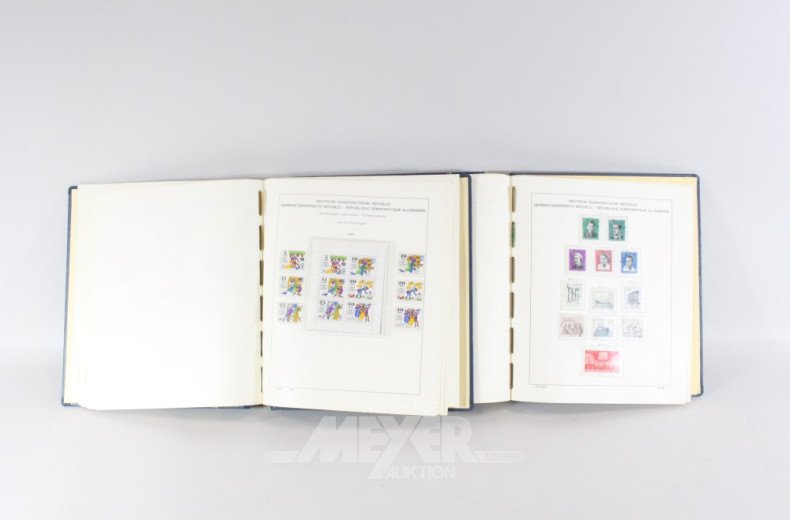 Posten Briefmarkenalben, ca. 40 Stück