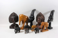 Posten afrikanische Holzschnitzfiguren,