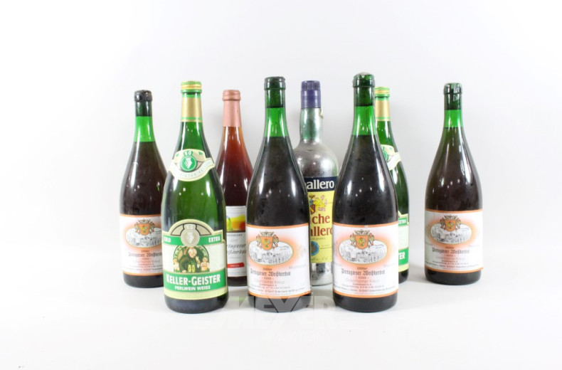 Posten Alkoholika: Wein, ca. 20 Flaschen