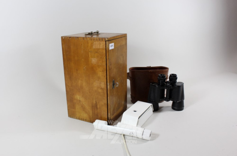 kl. Halogenstrahler, 1 Fernglas sowie 1