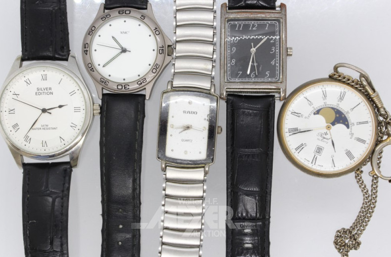 4 Armbanduhren, 1 Taschenuhr,
