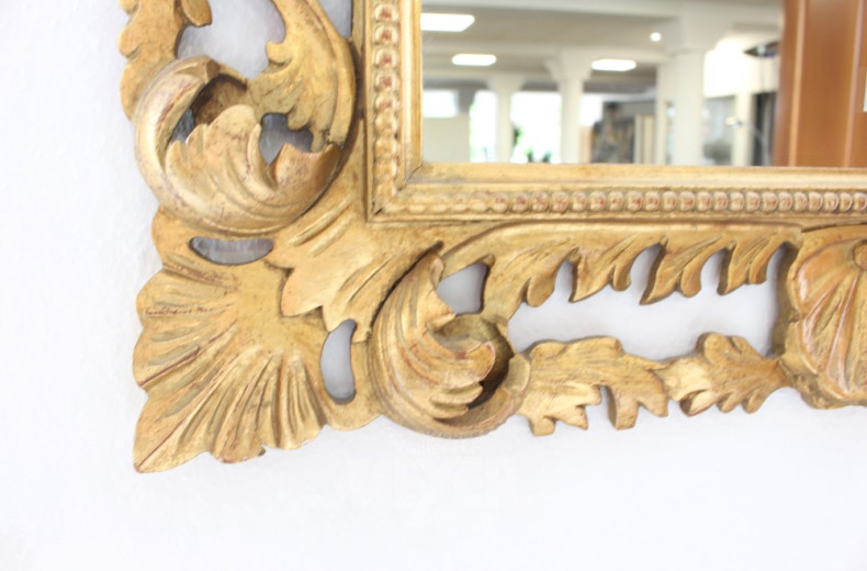 Wandspiegel im Historismus-Stil, verg.