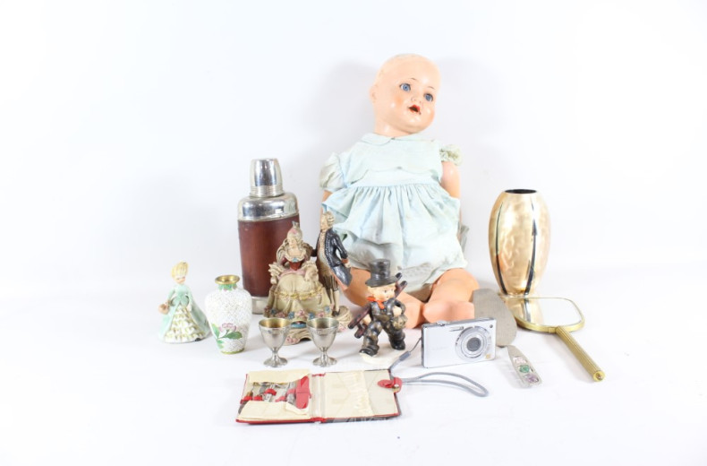 Posten Hausrat u. Dekorationen: Vasen,