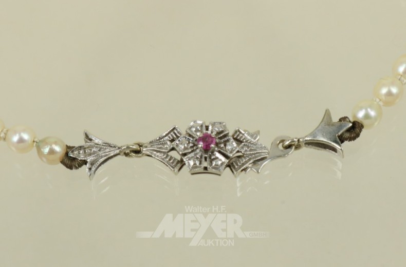 Perlenkette mit Schließe aus 750er WG