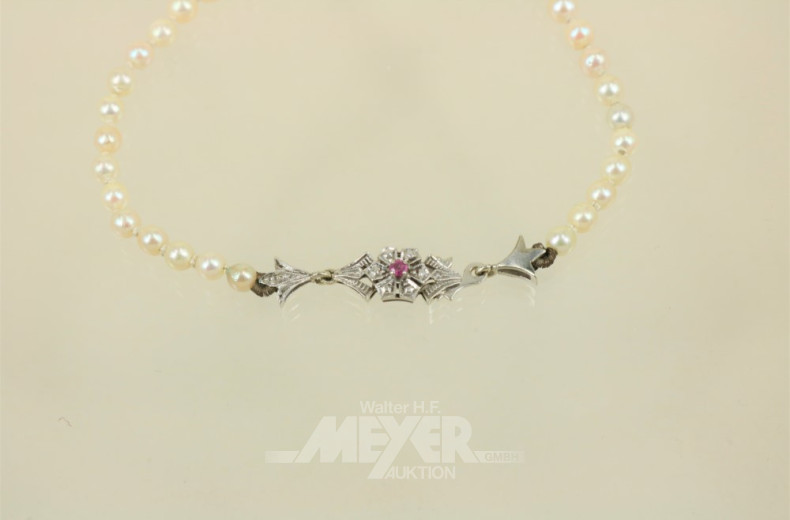 Perlenkette mit Schließe aus 750er WG