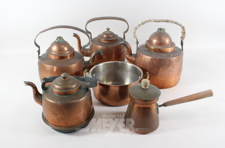 Sammlung Kupfertöpfe- und kannen,
