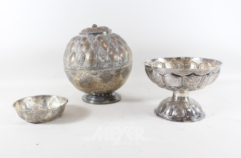 Posten Tischdekoration: Keramikschale,