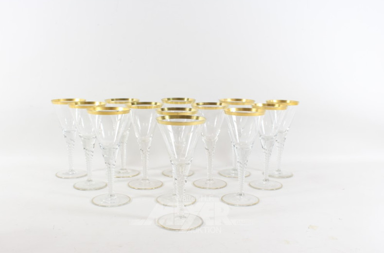 Satz von ca. 42 Gläsern mit