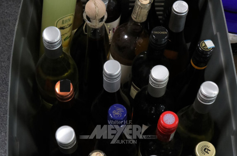 Posten Alkoholika: 20 div. Flaschen Wein