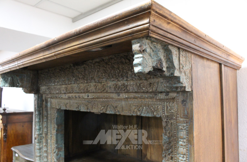 Bücherregal, Reproduktion mit antiken