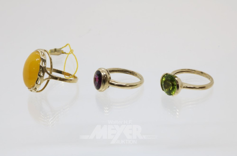 3 Damenringe, 375er GG, besetzt mit
