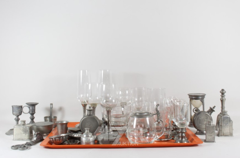 gr. Posten Zinn: Becher, Kanne,