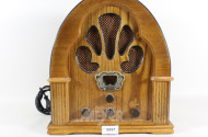 Radio mit Kassettenfach im Retro-Look,