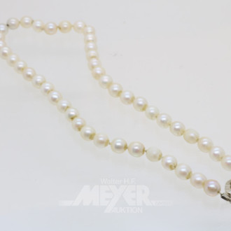 Perlenkette mit 585er WG-Schließe