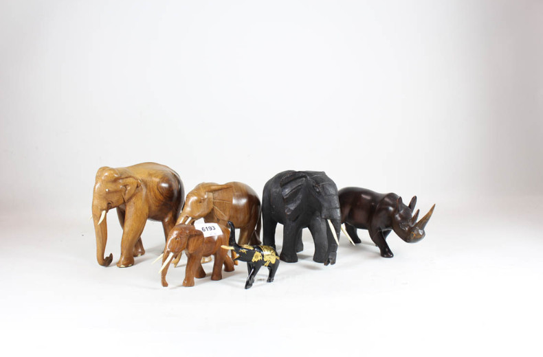 6 versch. Elefanten, tlw. Holz