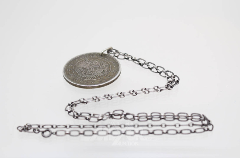 Kette, Silber mit Münzanhänger
