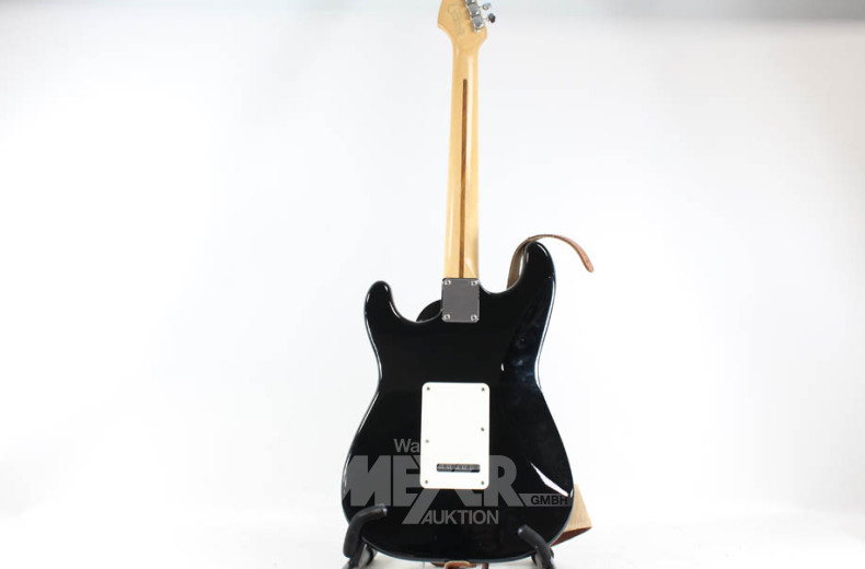 E-Gitarre, schwarz, bez. FENDER