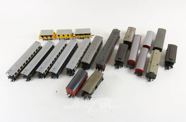 Posten Waggons, versch. Hersteller,