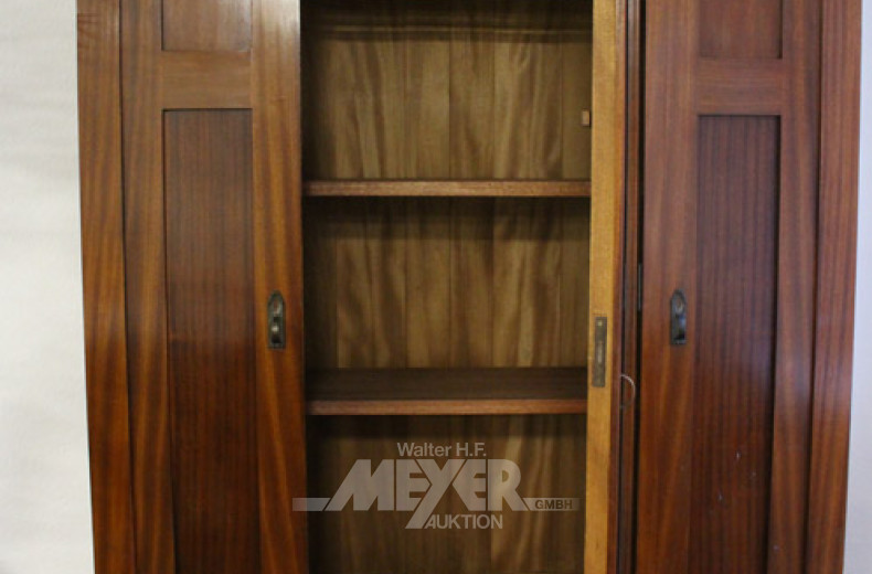 Kleiderschrank, 3-türig,