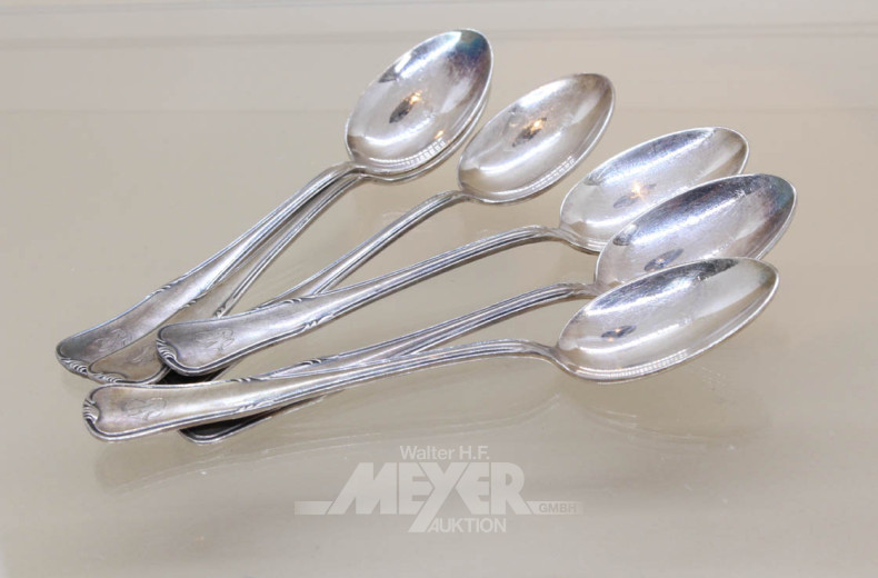 18 Besteckteile: u.a. Suppenlöffel,