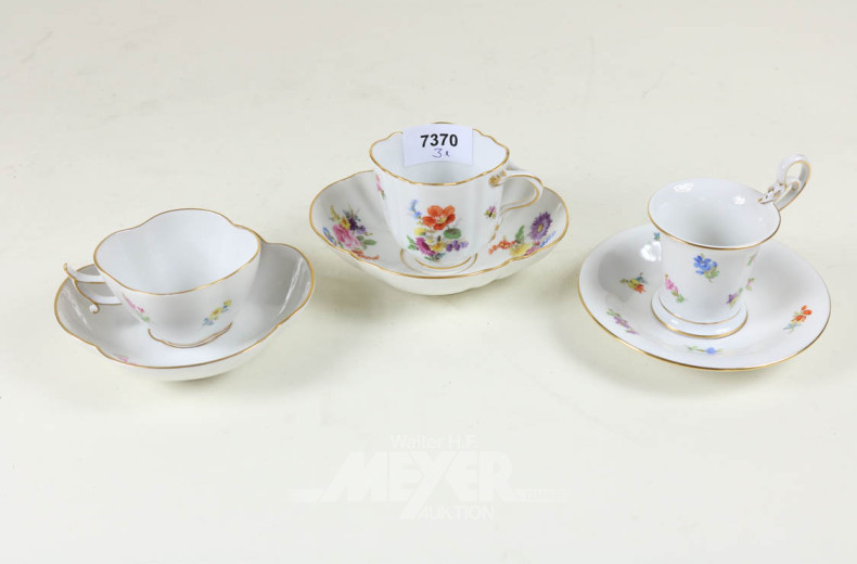 3 versch. Porzellantassen MEISSEN,