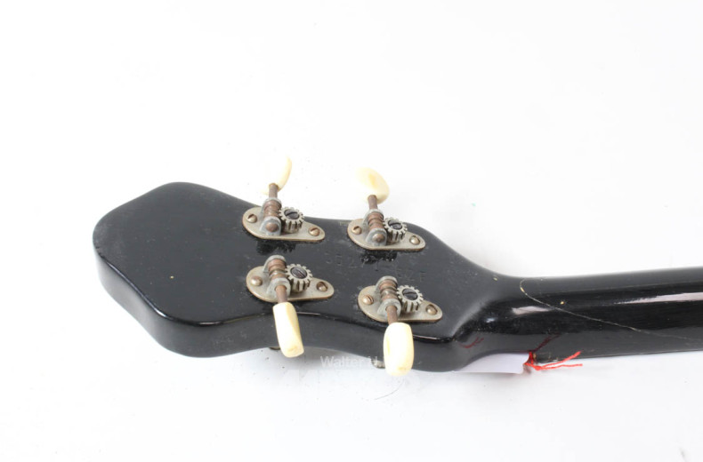 Musikinstrument ''Banjo'' FRAMUS,