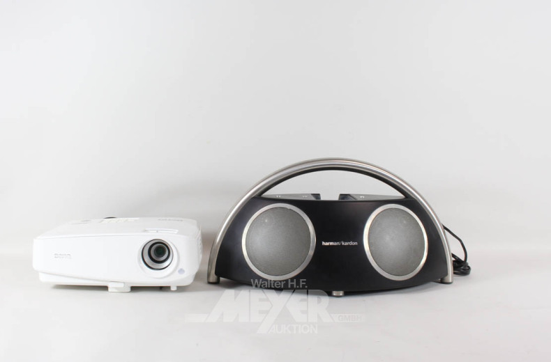 großer Posten Hausrat: Receiver, Beamer,