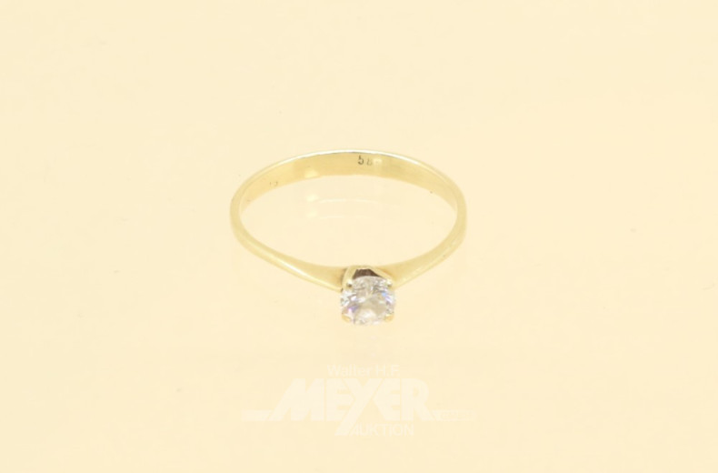 Ring, 585er GG, 1 kl. Brillant-Solitär,