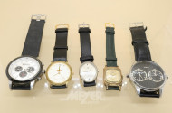 21 Damen-u. Herren-Armbanduhren