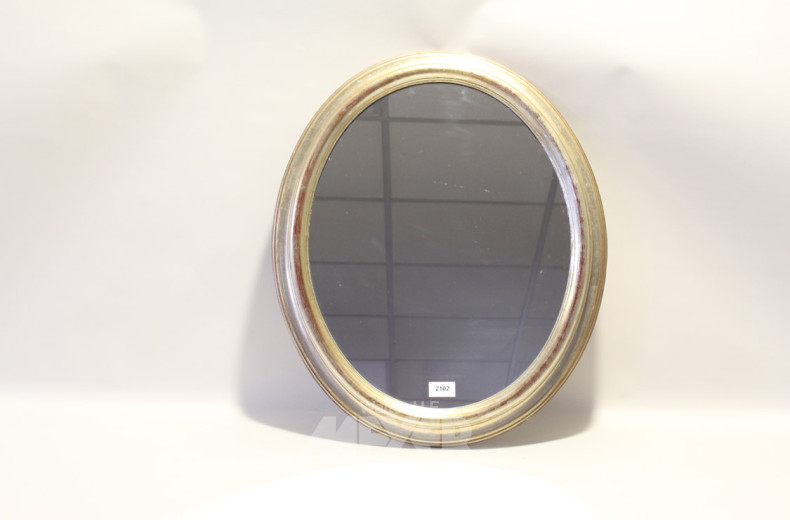 ovaler Spiegel, ca. 49 x 39 cm,