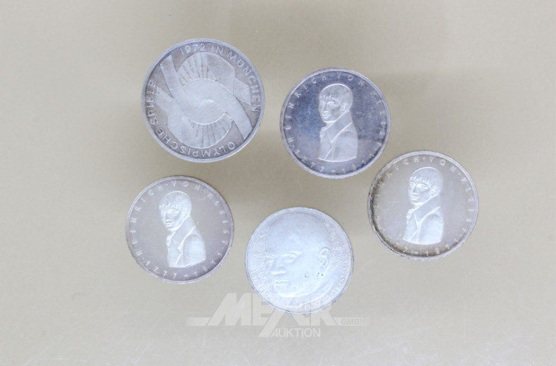 5 Münzen (4x 5 DM u. 1x 10 DM)