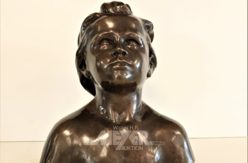 3 versch. Büsten, u.a. Bronze