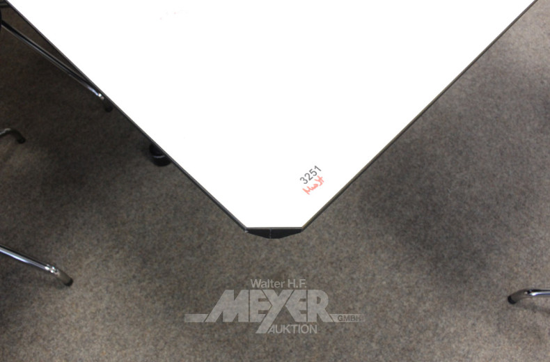 Besprechungs-/ Konferenztisch