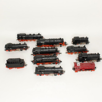 10 Lokomotiven MÄRKLIN
