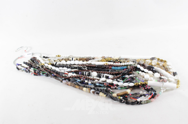 Posten Modeschmuck-Ketten