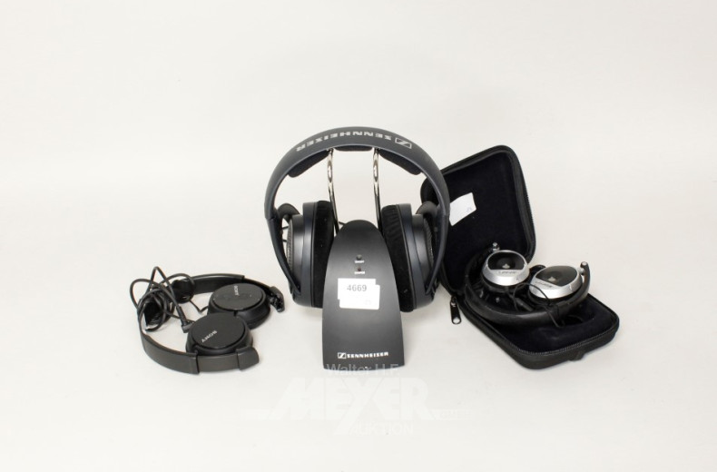 3 versch. Stereo-Kopfhörer: SENNHEISER