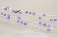 Perlenkette mit blauen