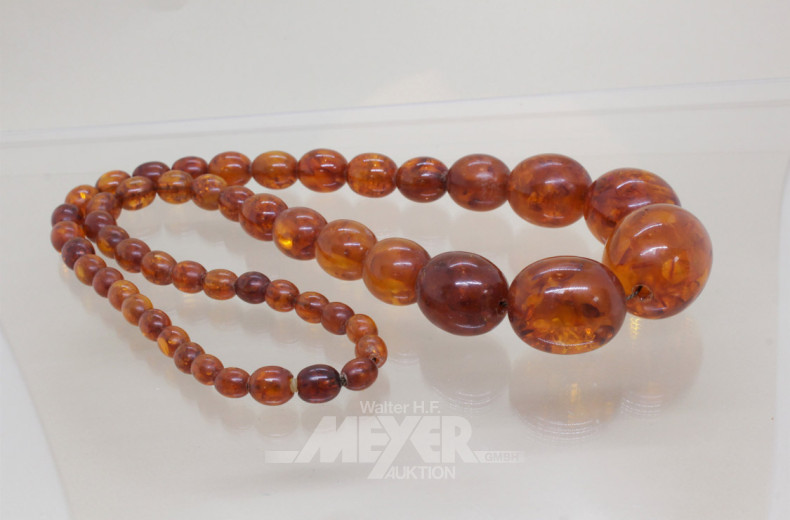 Posten Bernsteinschmuck: Armbänder,