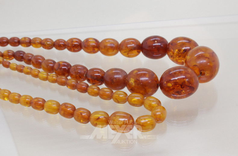 Posten Bernsteinschmuck: Armbänder,