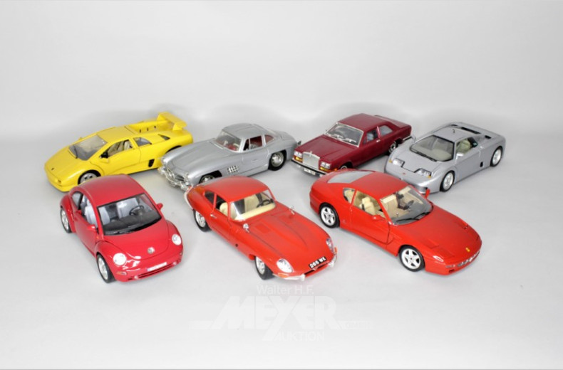 7 versch. Modellautos BURAGO, 1:18