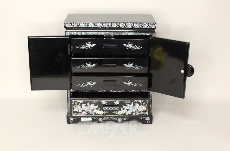 asiat. Schmuck-Lackschränkchen