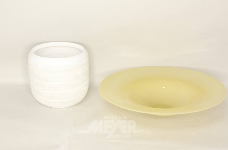 6 versch. Schalen und Überfangtöpfe