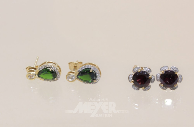 2 Paar Ohrstecker, 333er GG, besetzt mit