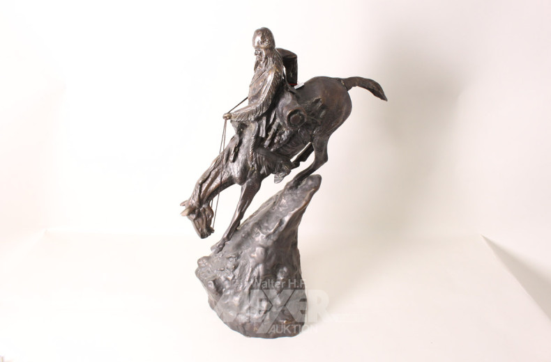 Bronzefigur ''Indianer auf Pferd''