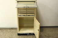kl. Instrumentenschrank, 1-türig, 6 Züge