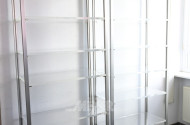 2 hohe Bücherregale, Aluminiumgestell