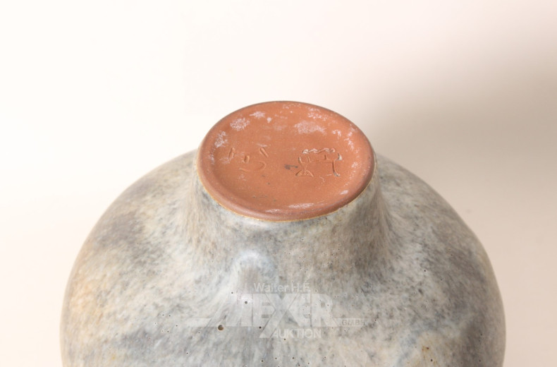 Keramikvase, signiert, bauchige Form,