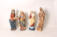 4 Holzschnitzfiguren, u.a. Maria mit Kind,