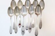 10 versch. alte Esslöffel, Silber
